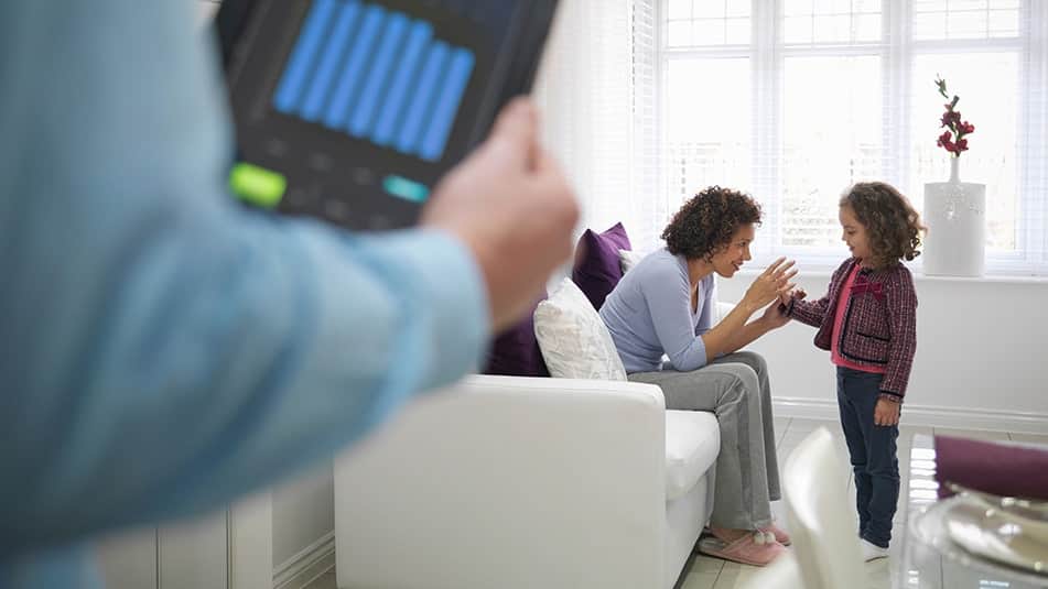 Eenvoudige stappen zoals het aanpassen van de kamertemperatuur, ventilatie en verlichting kunnen direct geld besparen.